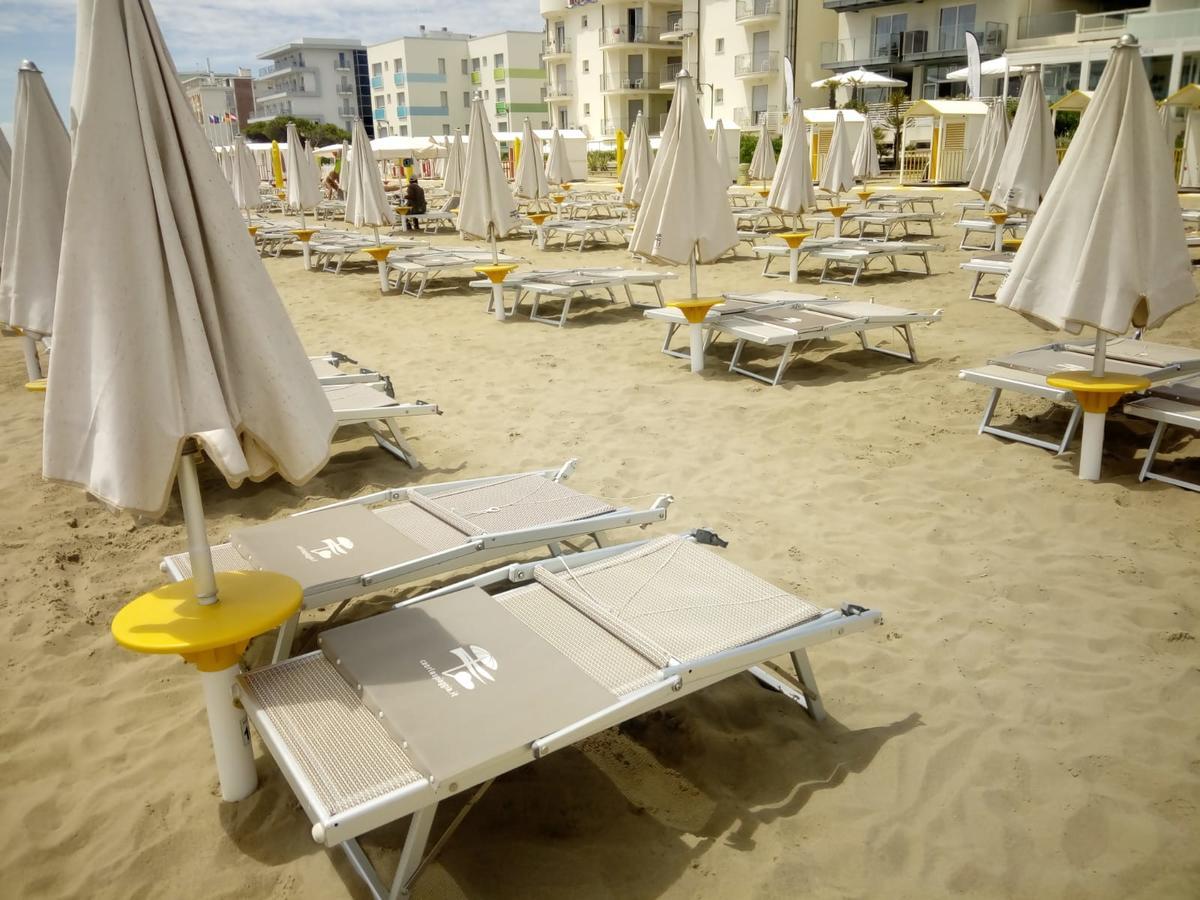 Hotel Casa Costiera Caorle Bagian luar foto